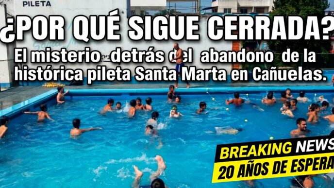 Chicos nadando en la histórica pileta Santa Marta de Cañuelas antes de su abandono. Misterio y polémica por el predio del CEF 53.